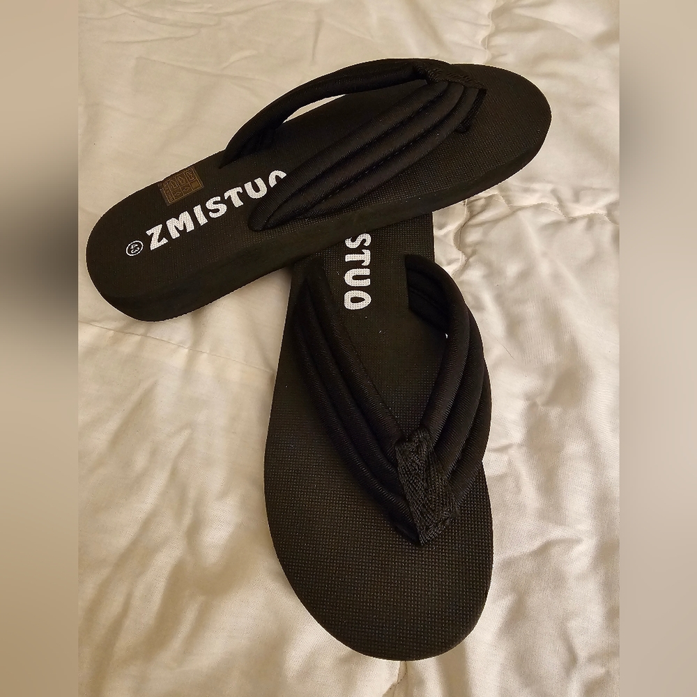 Cute Black Sandals